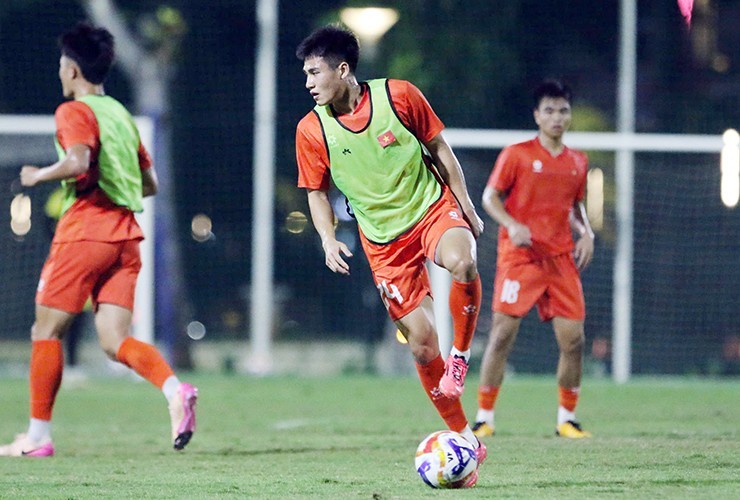 Tiền đạo U23 Việt Nam quyết tâm bảo vệ ngôi vương Đông Nam Á