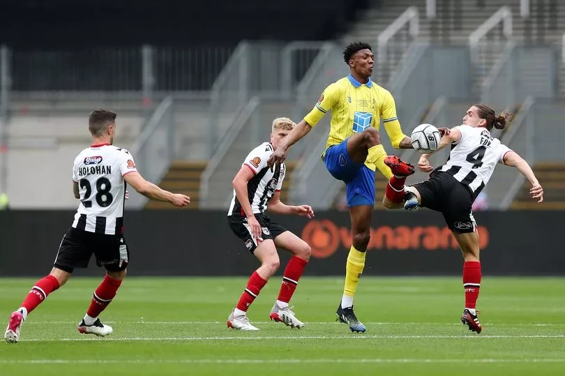 CLB Nam Định chiêu mộ “gã khổng lồ” hơn 2m, gây bất ngờ lớn cho V-League