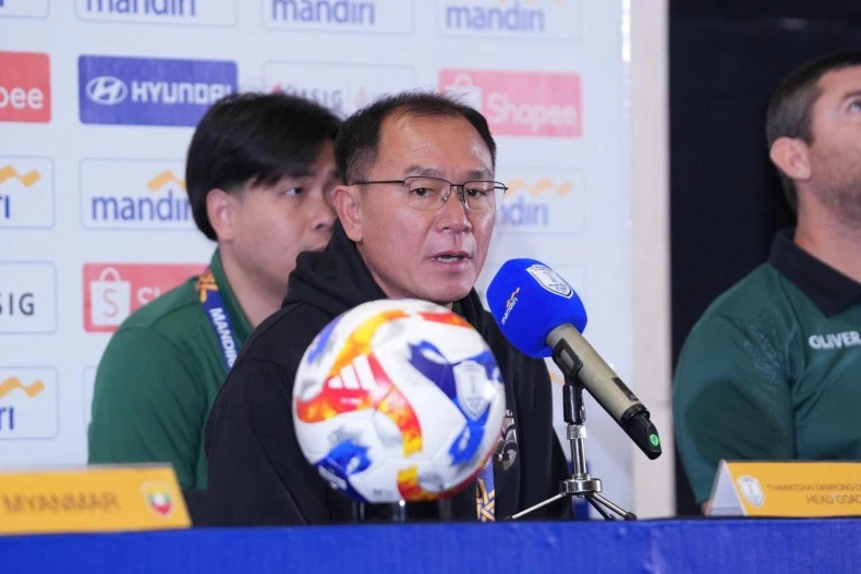 HLV Thái Lan đặt mục tiêu lật đổ U23 Việt Nam tại giải Đông Nam Á