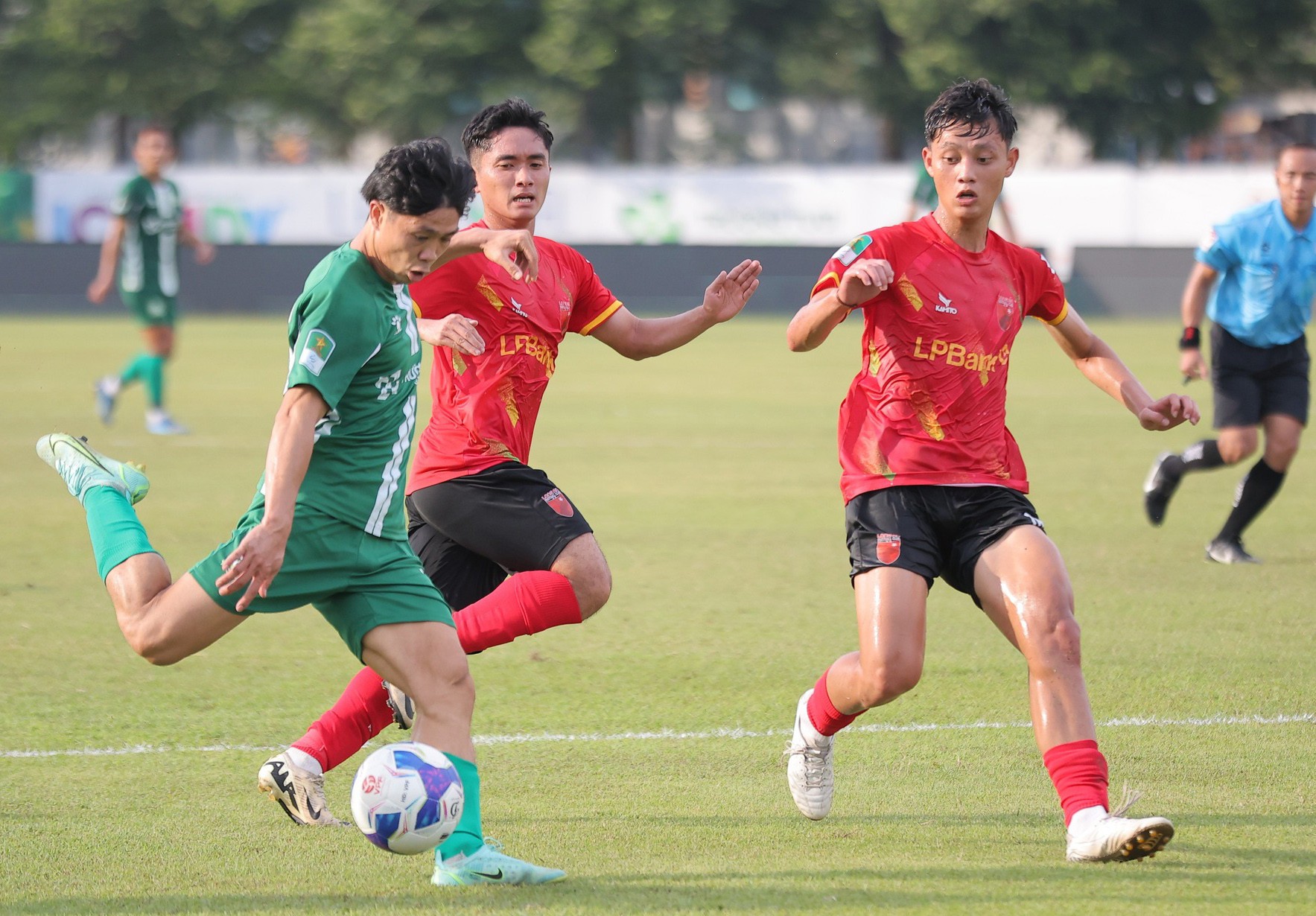 Công Phượng từ chối lên hạng, PVF-CAND chớp thời cơ vào V-League