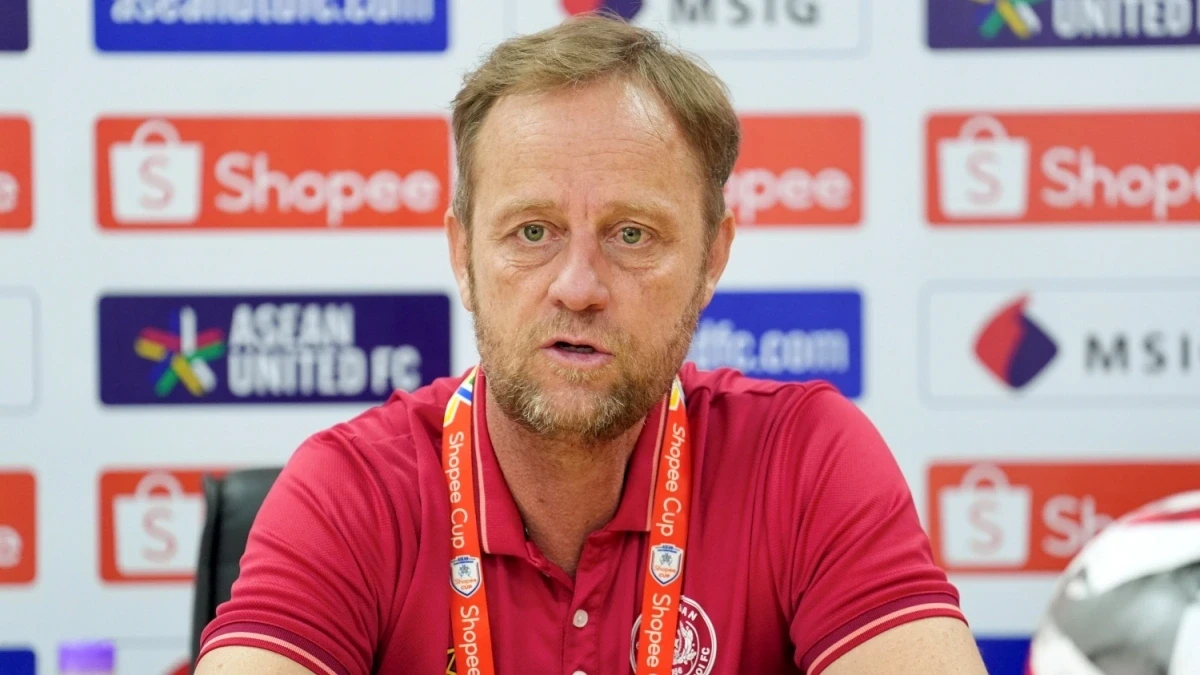 HLV Polking chia sẻ bí quyết giúp Công an Hà Nội giành Siêu Cúp QG