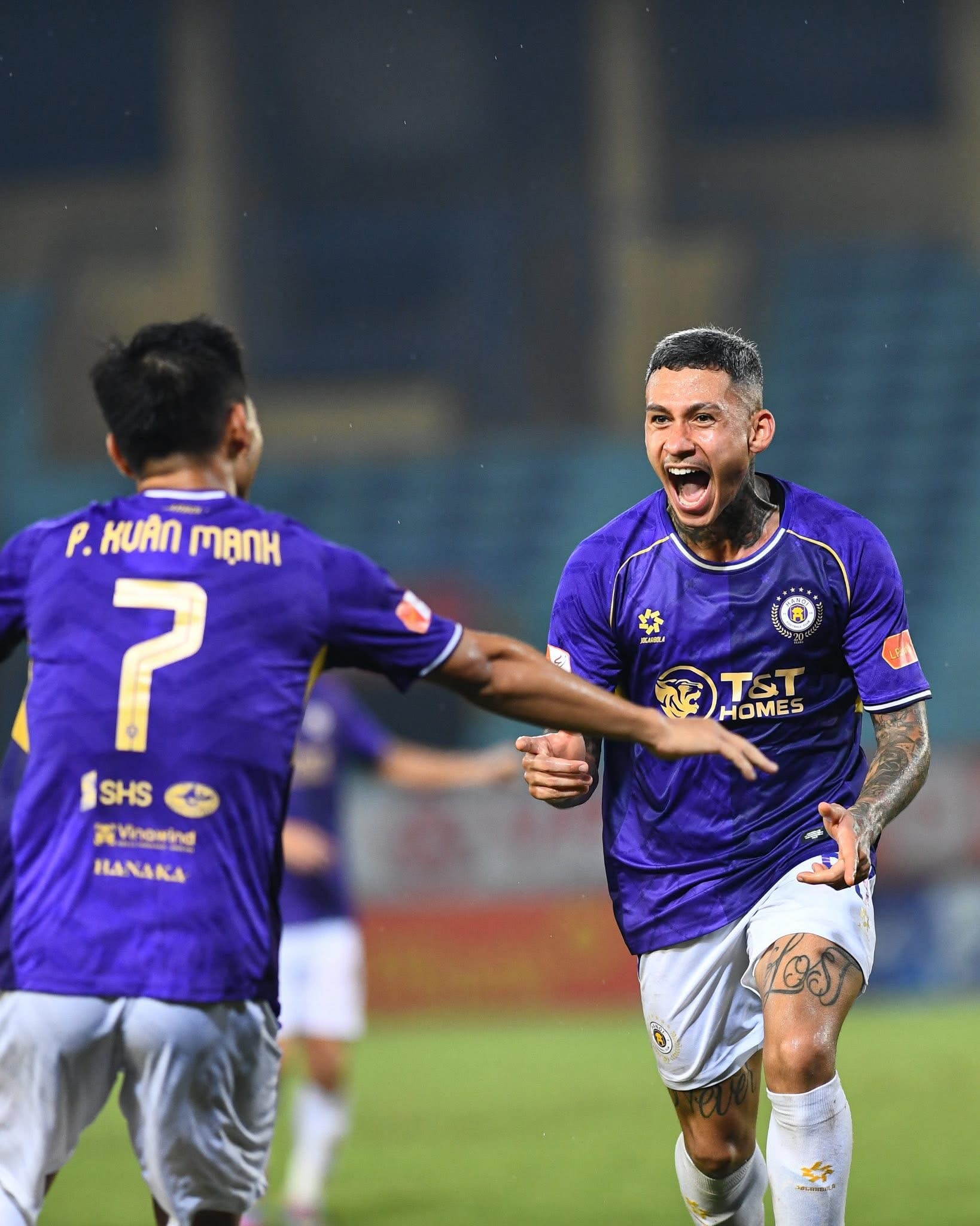 Kết quả V-League: Ngược dòng trước Thanh Hoá, Hà Nội FC có trận thắng đầu tiên ở mùa giải năm nay