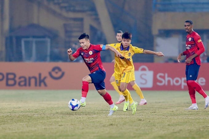 Nhận định Sông Lam Nghệ An đấu với Công an Hà Nội, 18h ngày 18/10: Thử thách lớn cho tân HLV Văn Sỹ Sơn