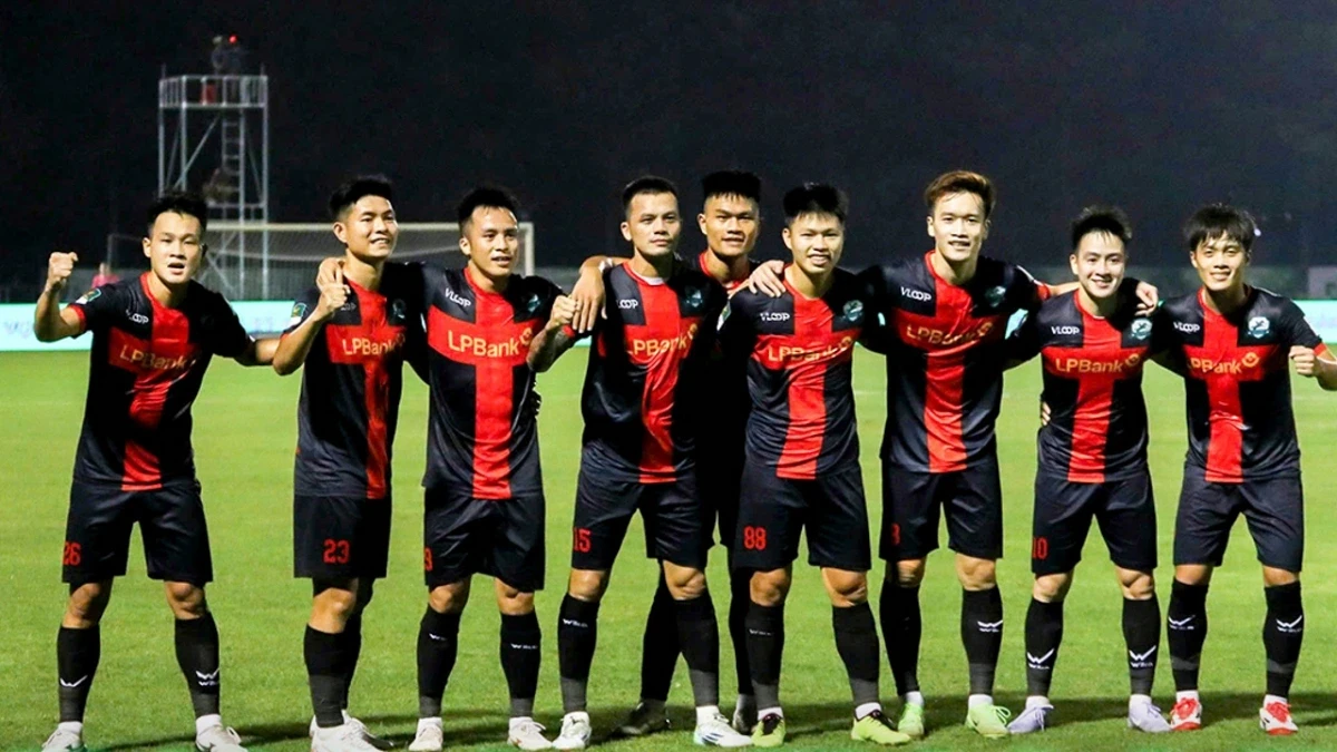 Highlights V-League: Ninh Bình thắng ngược PVF-CAND để nối dài chuỗi trận thăng hoa