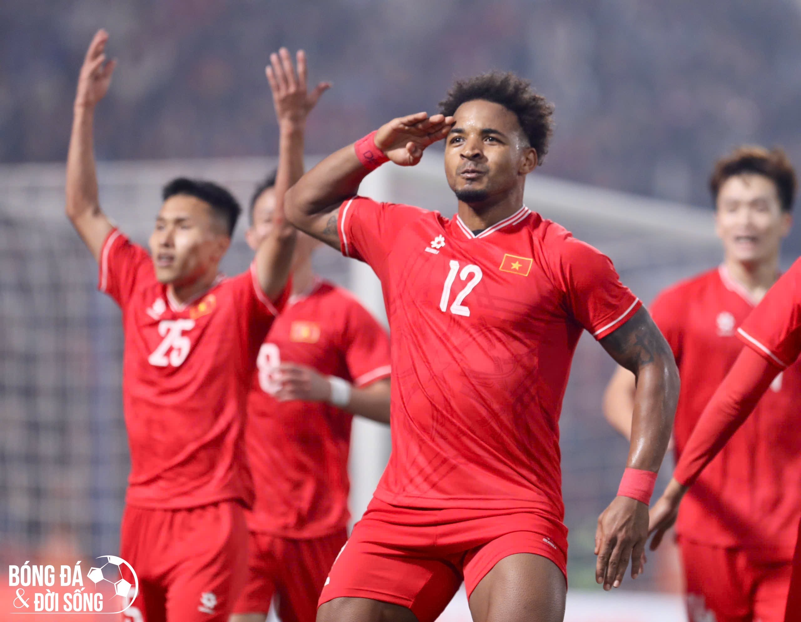 Bất ngờ trên hàng công tuyển Việt Nam: Siêu tiền đạo Xuân Son trở lại sau chấn thương