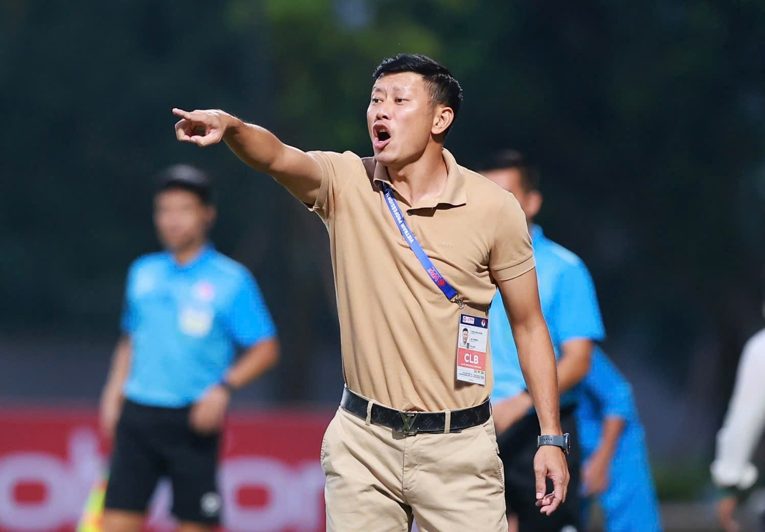 Tân binh V-League sa thải HLV sau chuỗi trận gây thất vọng