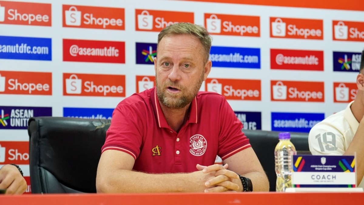 HLV Polking chỉ ra "chìa khoá" giúp CAHN ngược dòng cảm xúc trước đại diện Trung Quốc