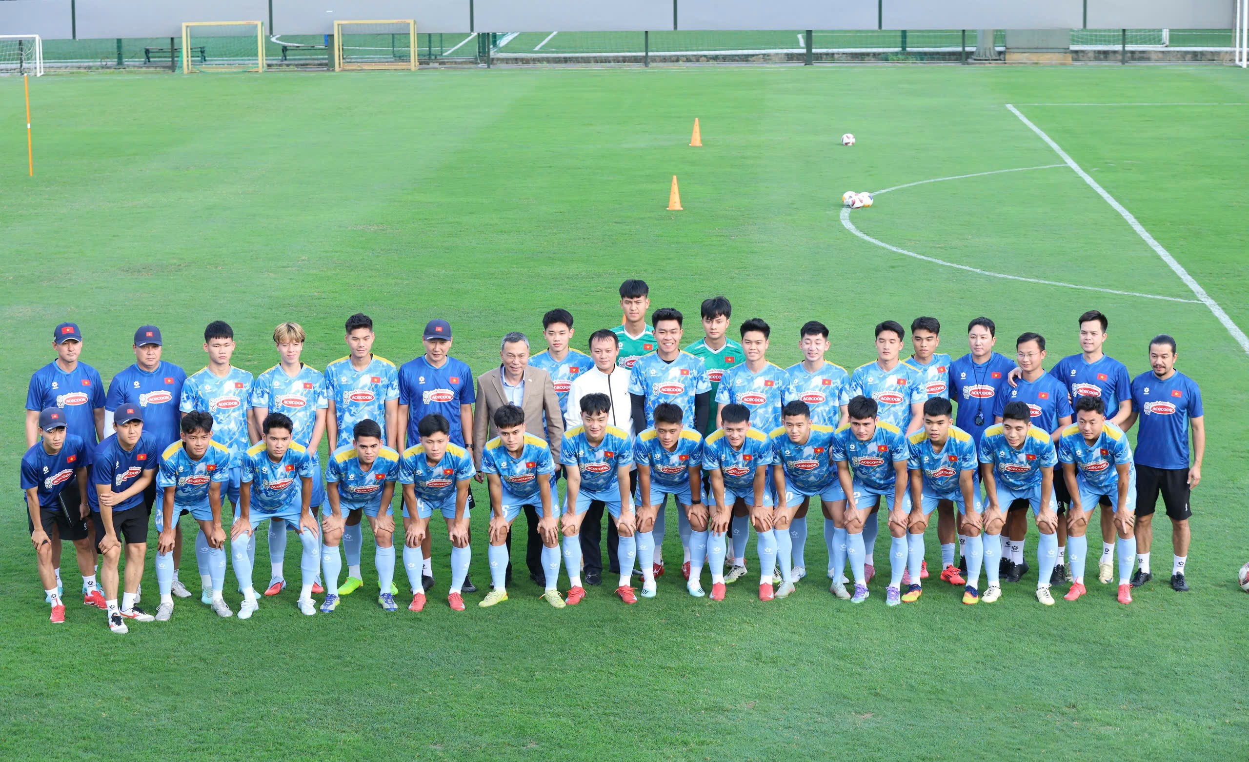 Chủ tịch VFF có yêu cầu đặc biệt tới U23 Việt Nam trước VCK châu Á