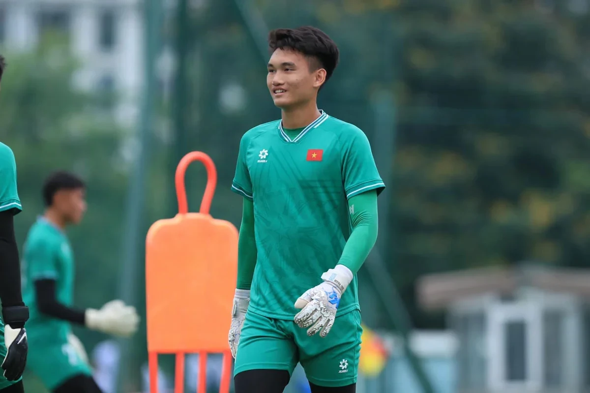 U23 Việt Nam triệu tập gấp thủ môn sinh năm 2006 dự VCK giải châu Á