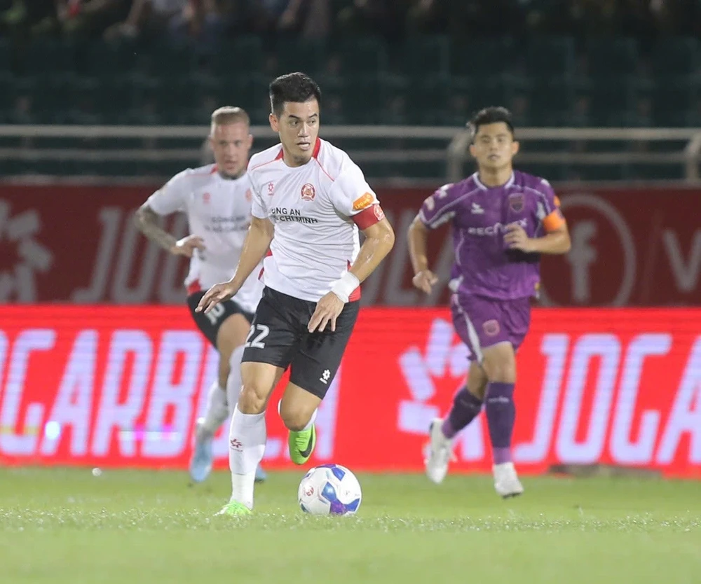 Tiền đạo Tiến Linh chưa thể "giải cơn khát" bàn thắng tại V.League