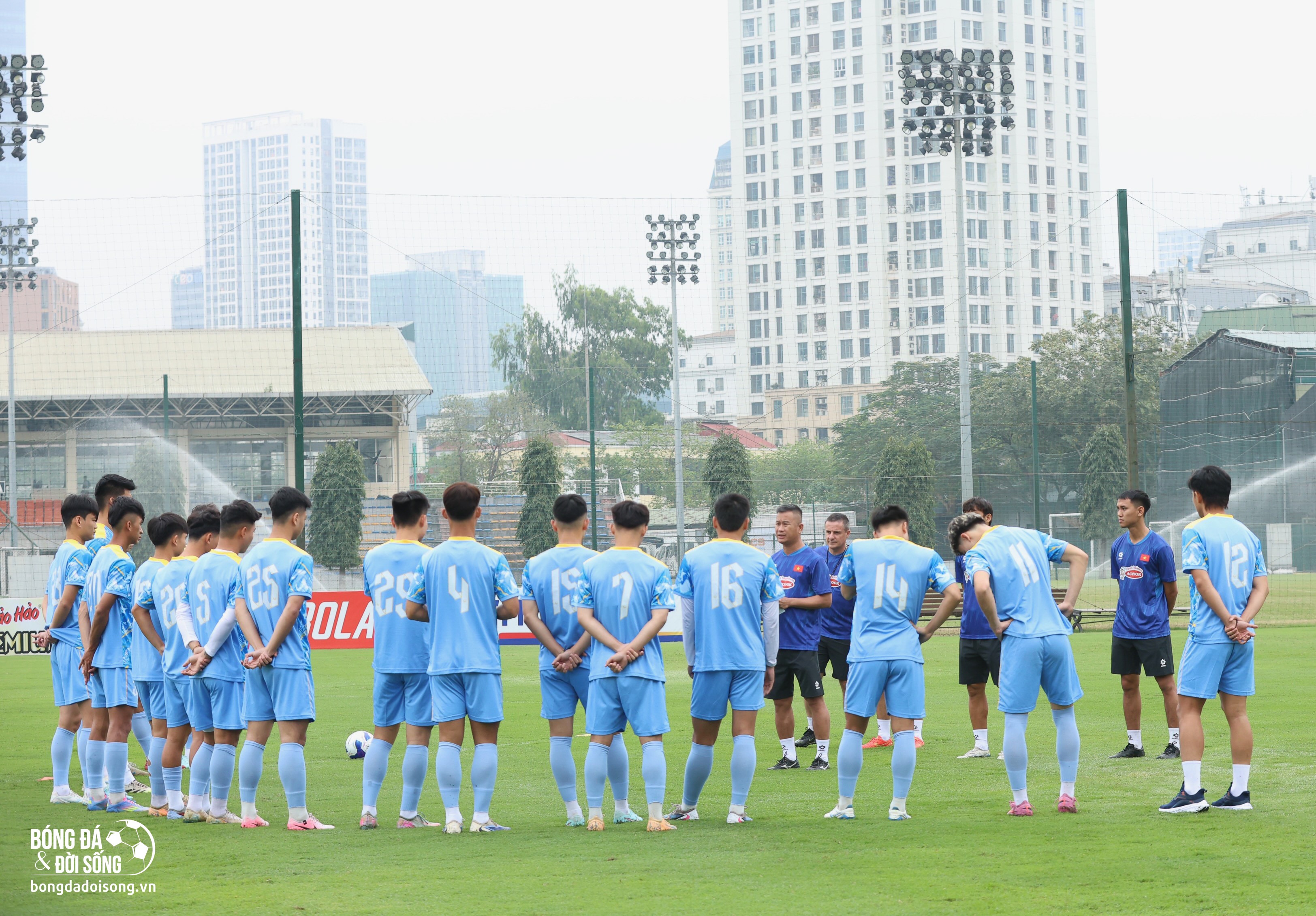 U23 Việt Nam tổn thất lực lượng trong buổi tập thứ hai