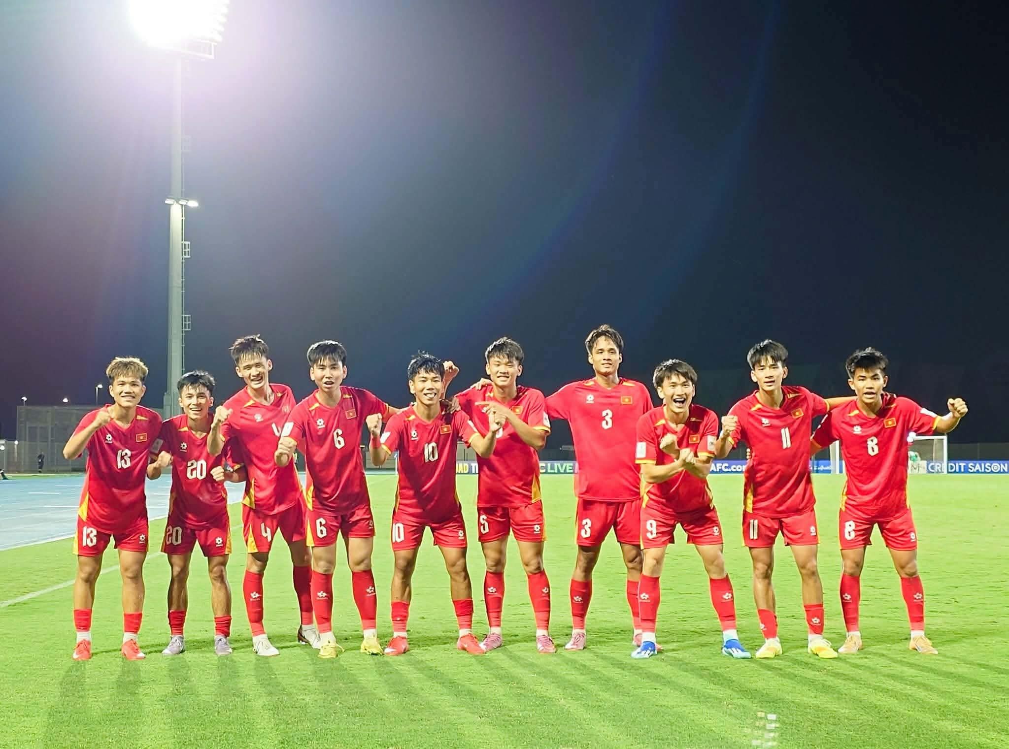 Bóng đá Việt Nam 5 lần dự World Cup chỉ trong 10 năm