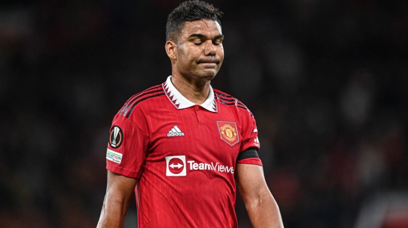 Tại sao Casemiro chơi tệ đến vậy ở Manchester United mùa này?