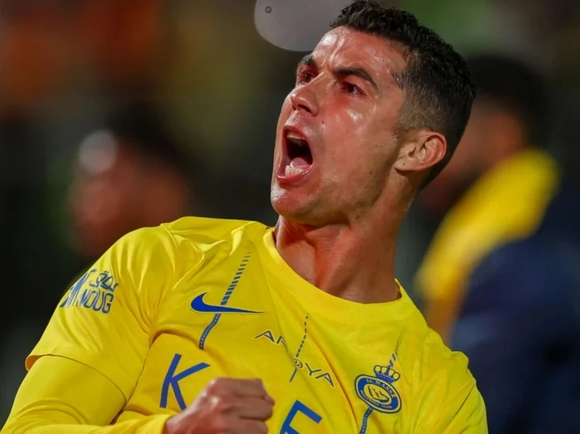 Ronaldo tiết lộ bí quyết giúp giữ phong độ ở tuổi 39
