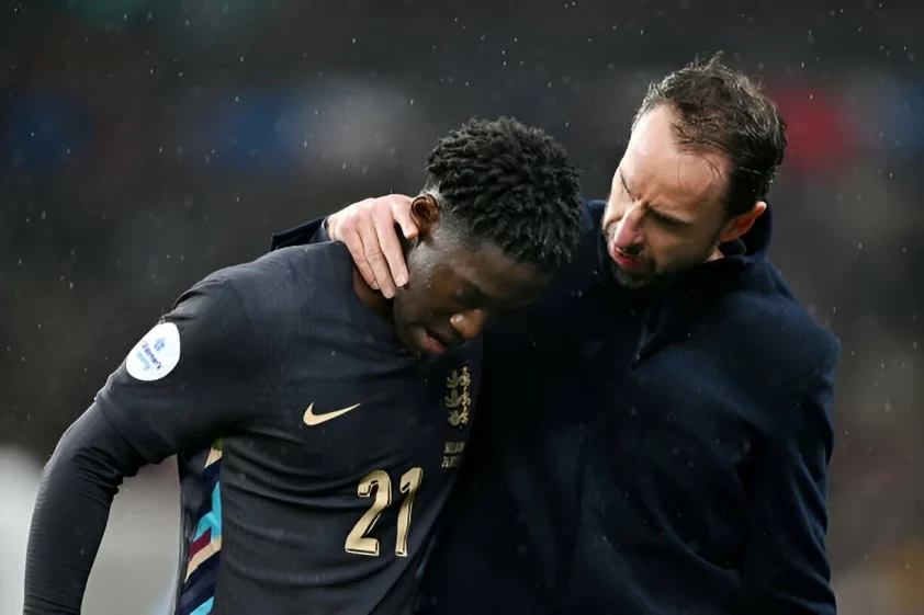 Southgate hờ hững về tương lai khiến CĐV 'không biết đâu mà lần'