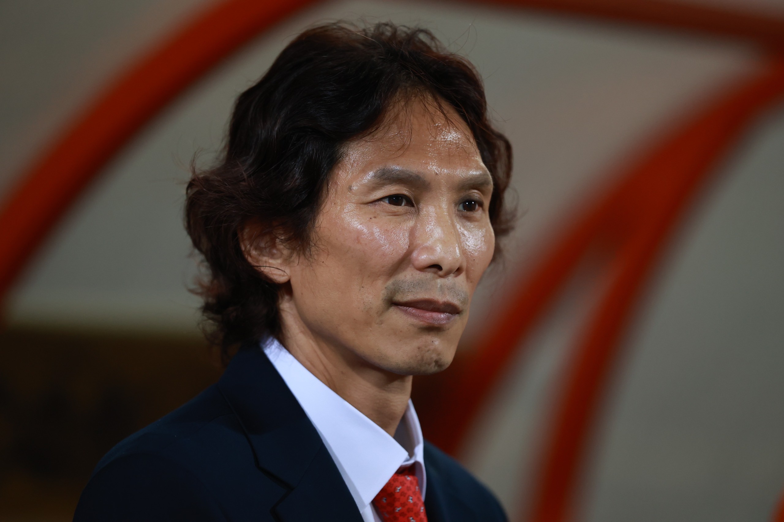 HLV Gong Oh Kyun và sự khởi đầu không thuận lợi tại V-League