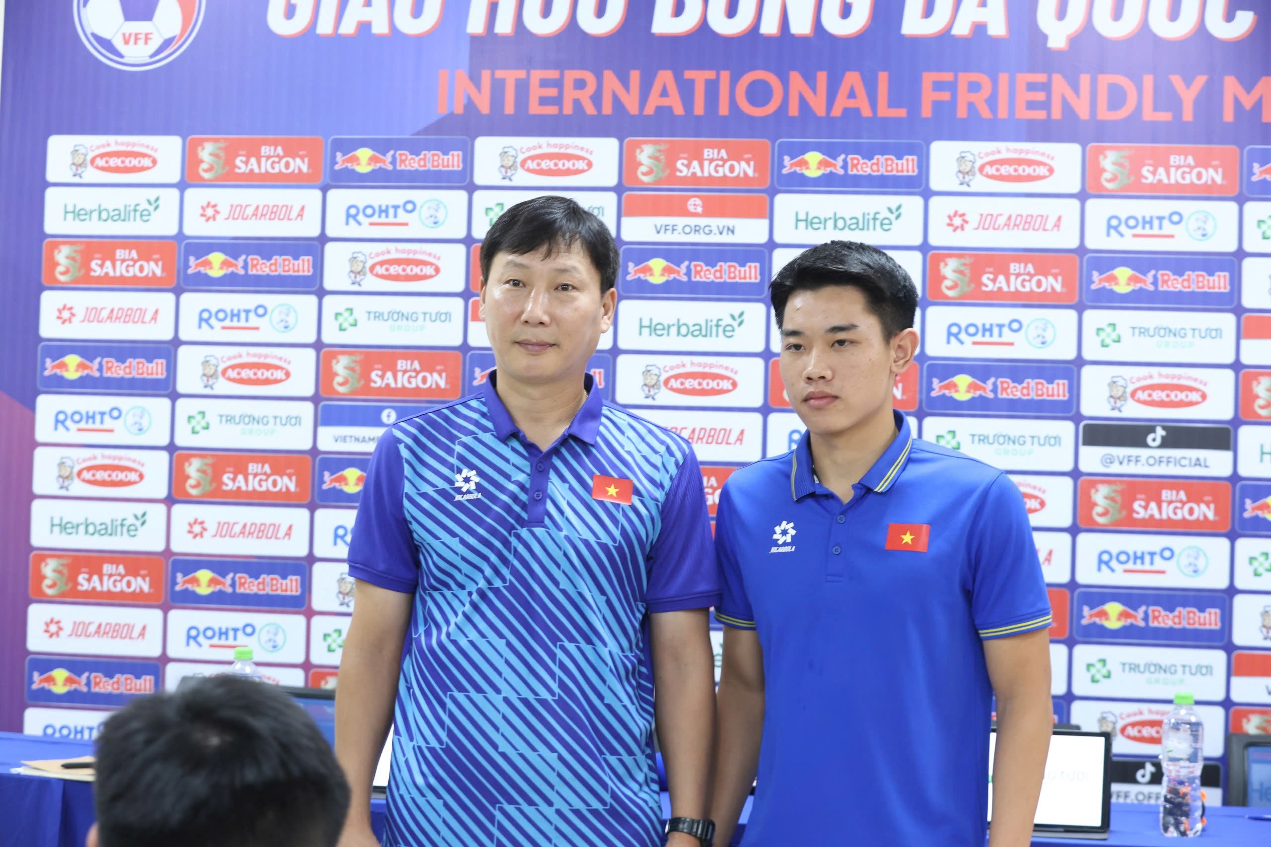 HLV Kim Sang Sik chỉ ra những "nguồn năng lượng mới" của ĐT Việt Nam