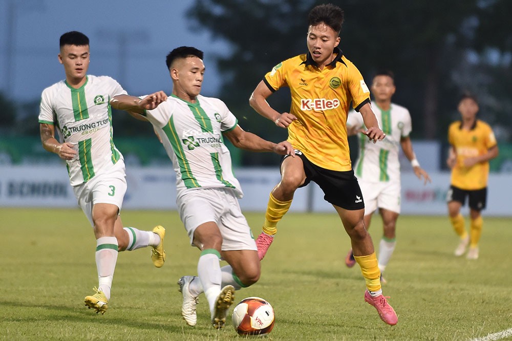 Nhận định bóng đá Hoà Bình vs Bình Phước, 17h ngày 26/10, Hạng Nhất Quốc gia: Chờ đợi Công Phượng