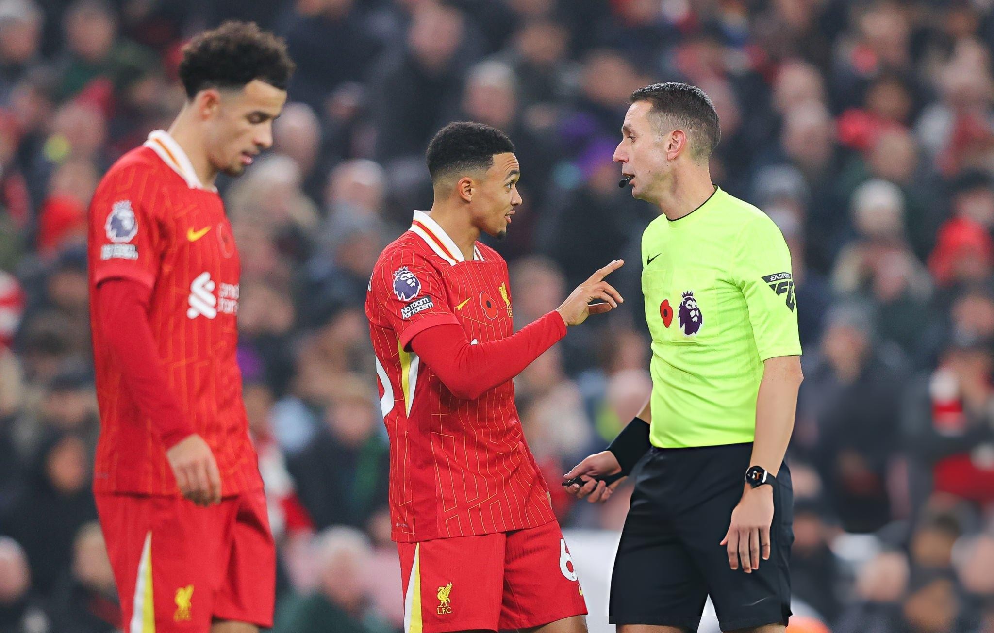 Trọng tài xúc phạm Liverpool bị nghi dùng chất cấm tại EURO 2024