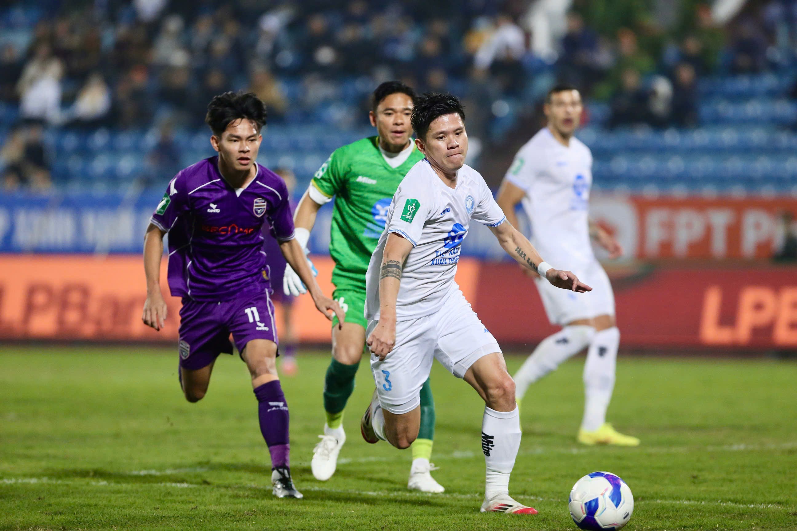 Lịch thi đấu bóng đá ngày 19/1 và rạng sáng ngày 20/1