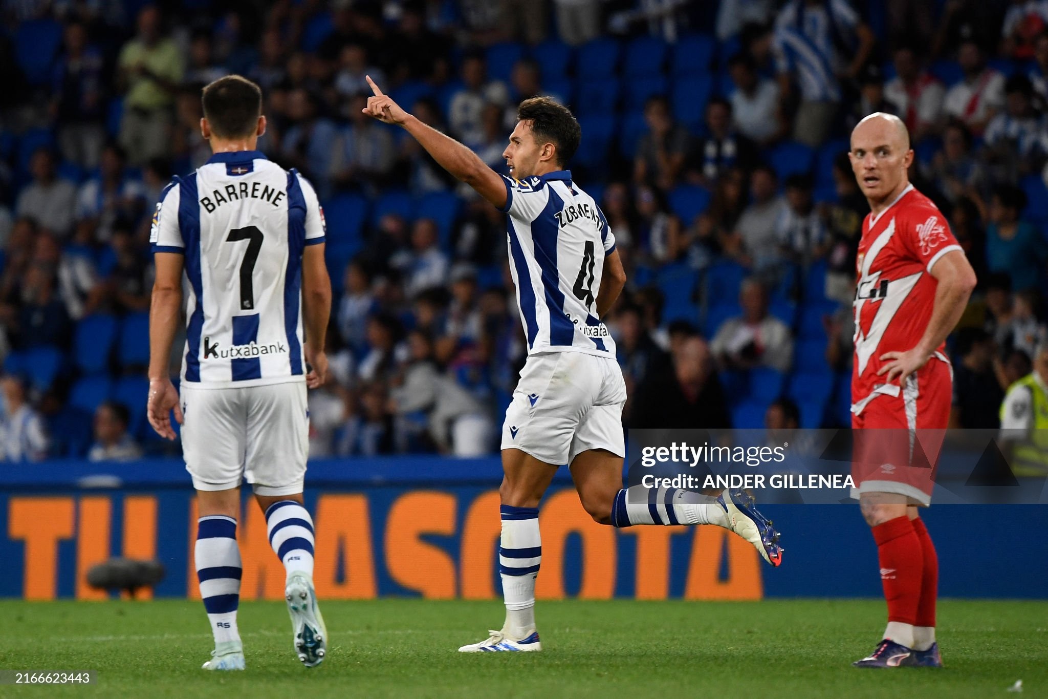 Lịch thi đấu bóng đá ngày 20/1 và rạng sáng ngày 21/1