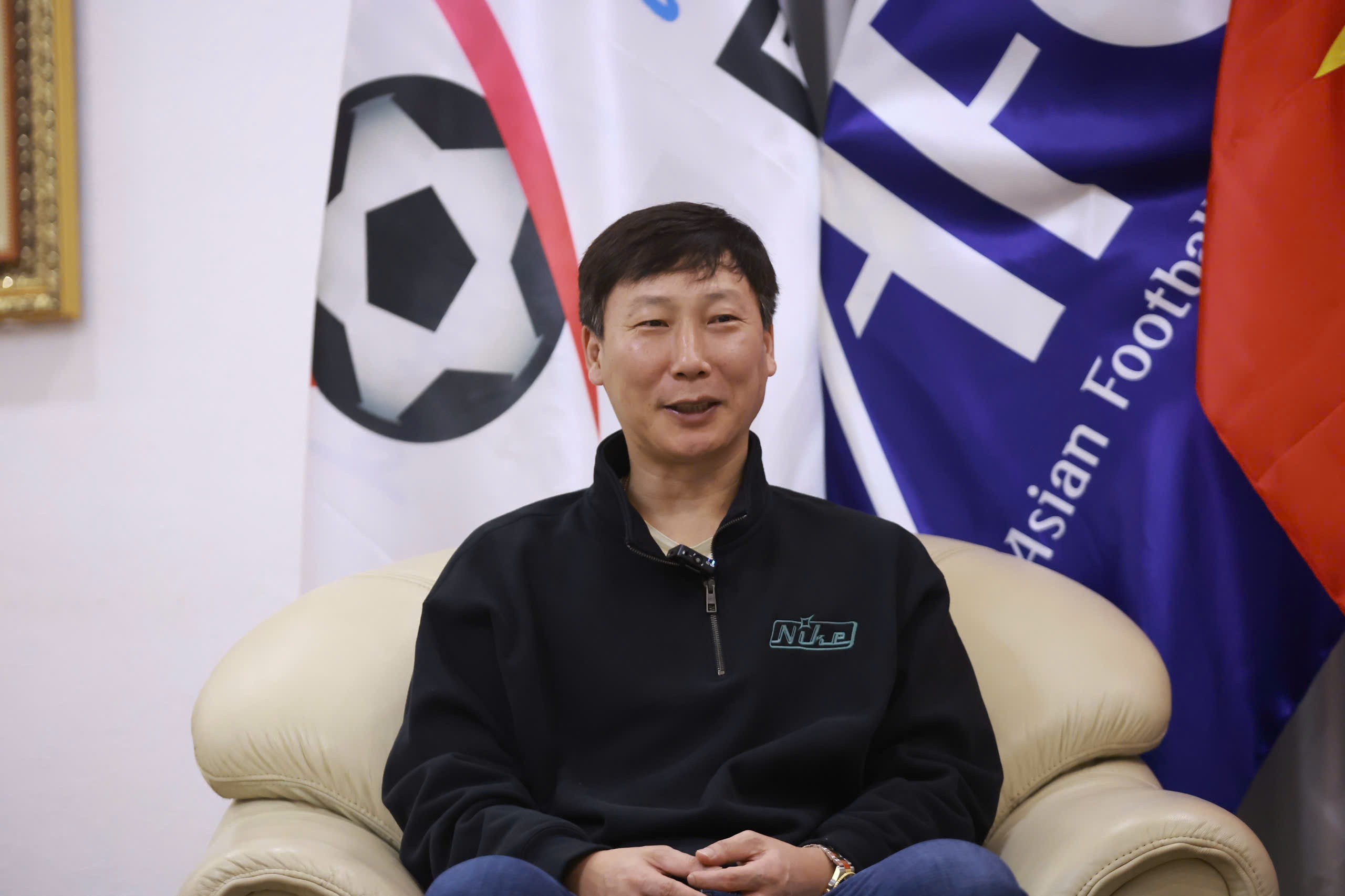 HLV Kim Sang Sik tiết lộ địa điểm đón Tết cùng gia đình tại Việt Nam