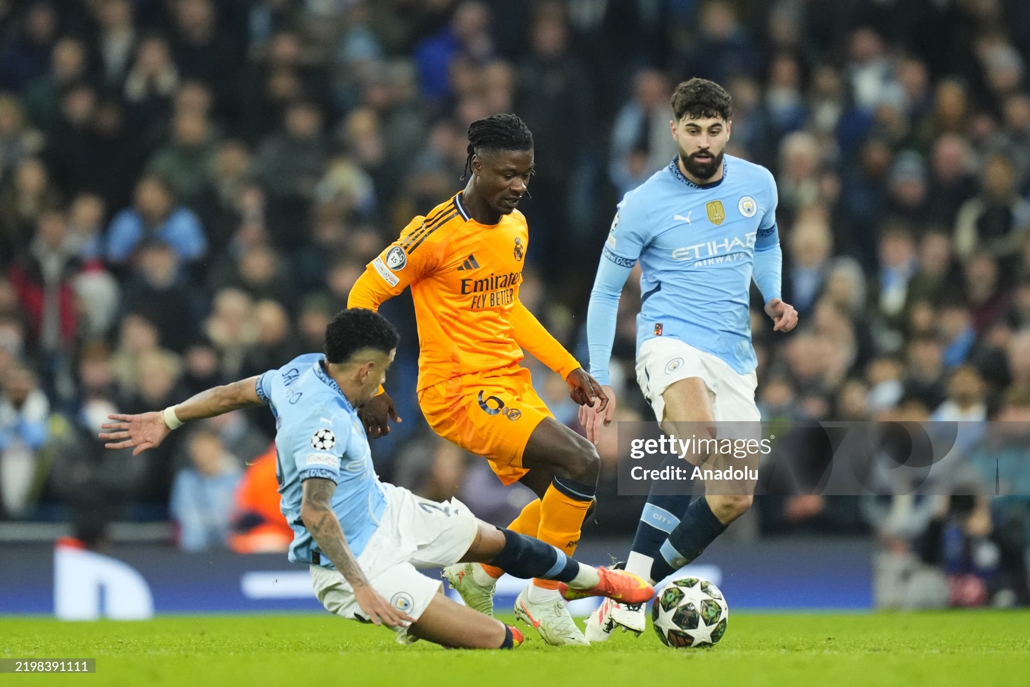 Real Madrid ngược dòng kịch tính trước Man City