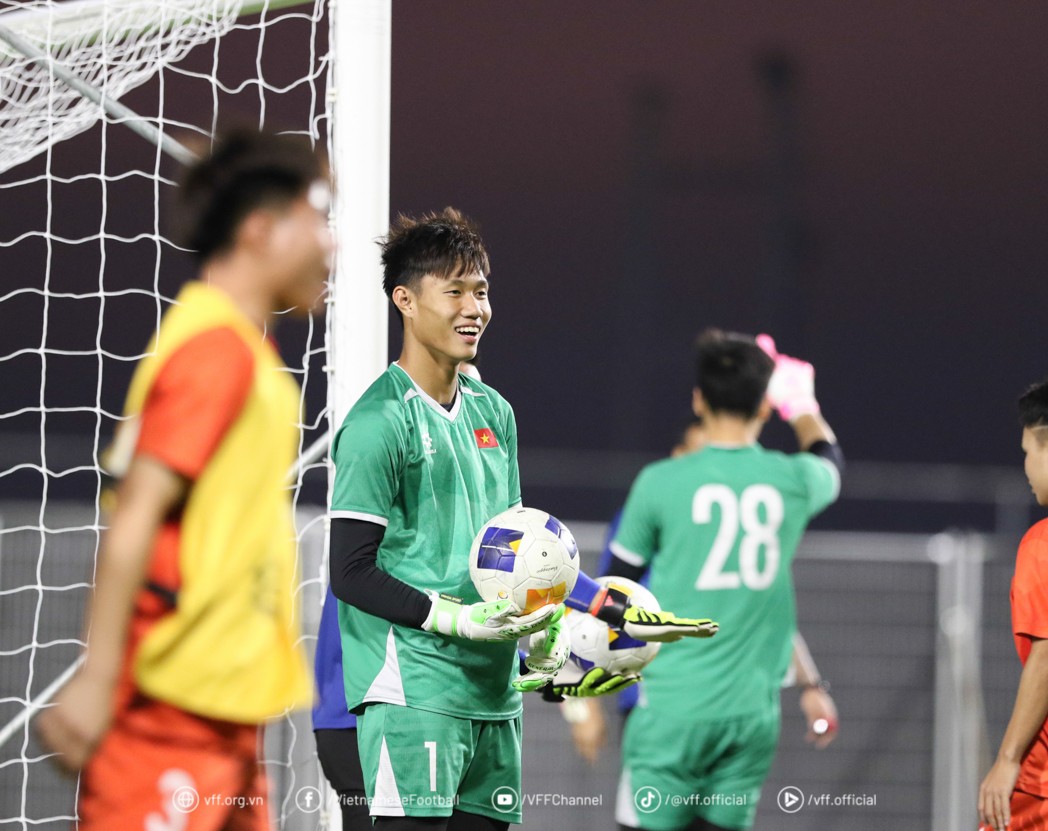 Thủ môn Xuân Tín: "U17 Việt Nam hướng đến 3 điểm trước U17 Nhật Bản"