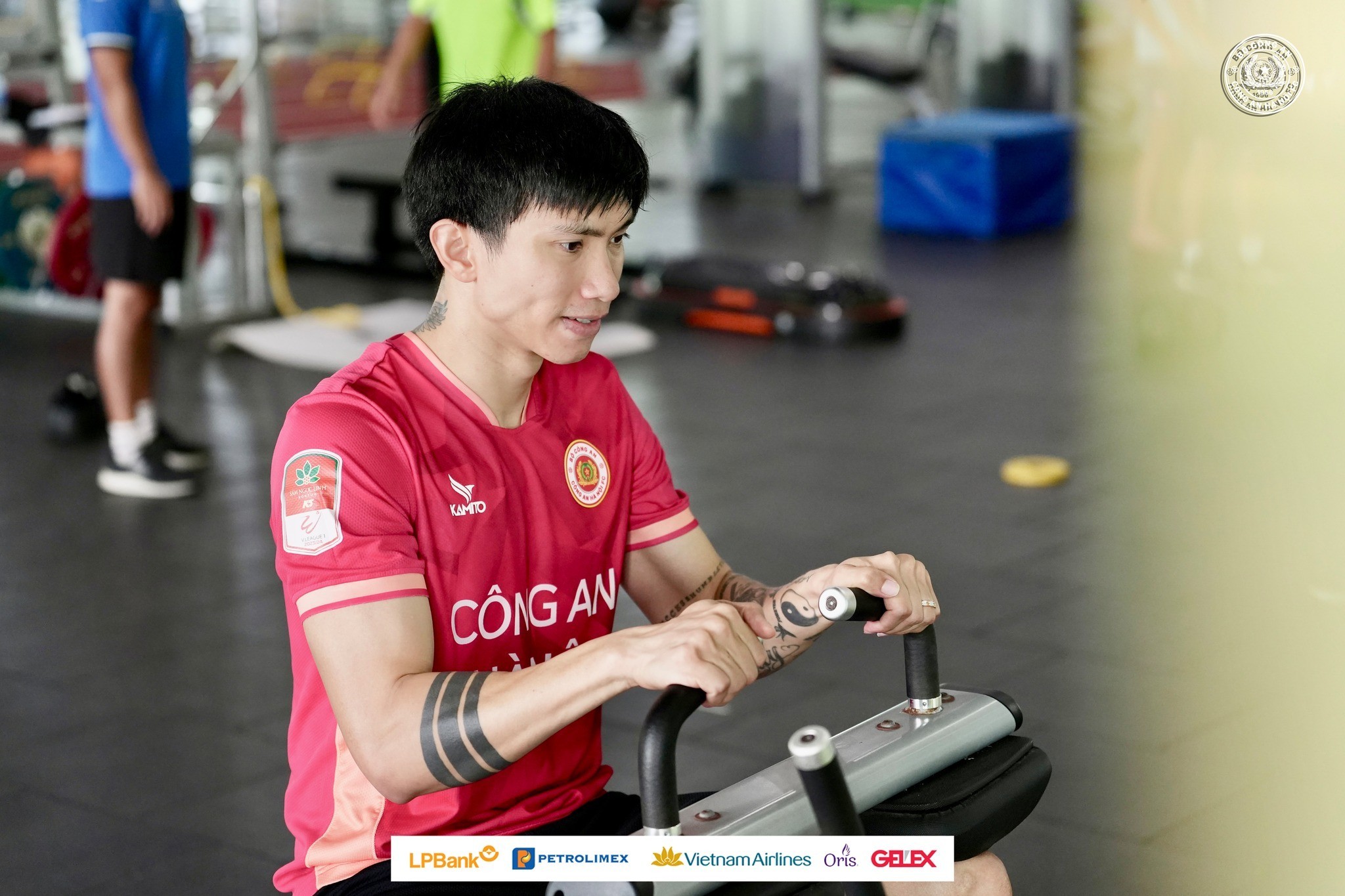 Công an Hà Nội làm điều đặc biệt với Đoàn Văn Hậu