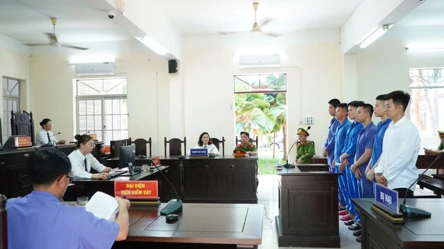 6 cầu thủ Bà Rịa Vũng Tàu bán độ lãnh án 38 năm tù