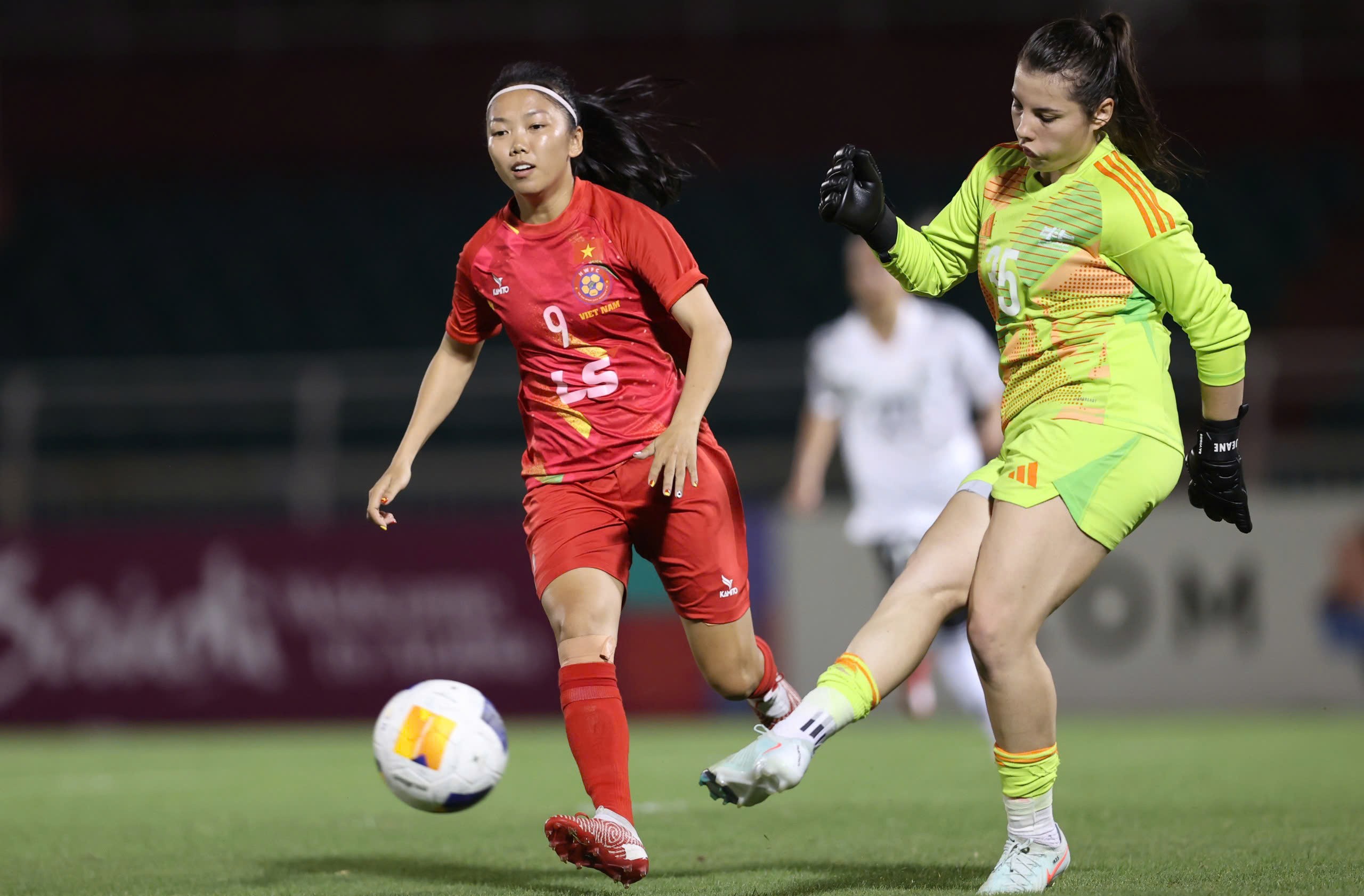 Báo Trung Quốc tự tin đội nhà có thể đánh bại CLB nữ TPHCM