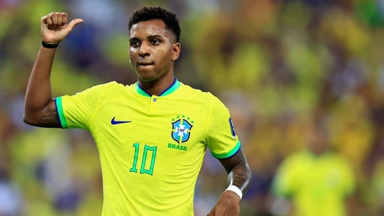 Rodrygo của Brazil tố cáo hành vi phân biệt chủng tộc trên mạng xã hội sau trận đấu với Argentina