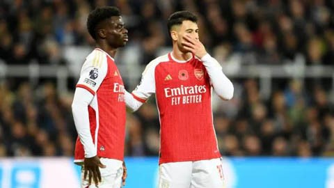 Arsenal có khả năng mất 'đôi cánh' ở trận gặp PSV