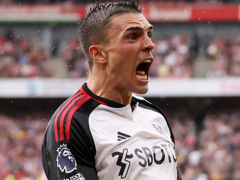 Tin chuyển nhượng: Chi 50 triệu bảng, Man City cuỗm máy quét Arsenal thèm khát