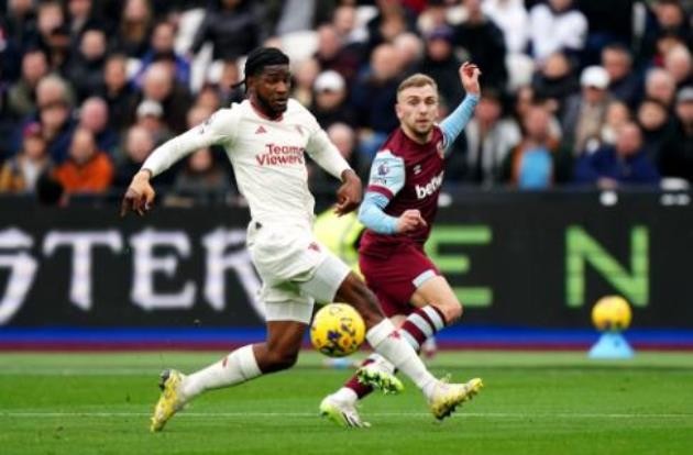 Sự khác biệt từ hàng phòng ngự của Man United