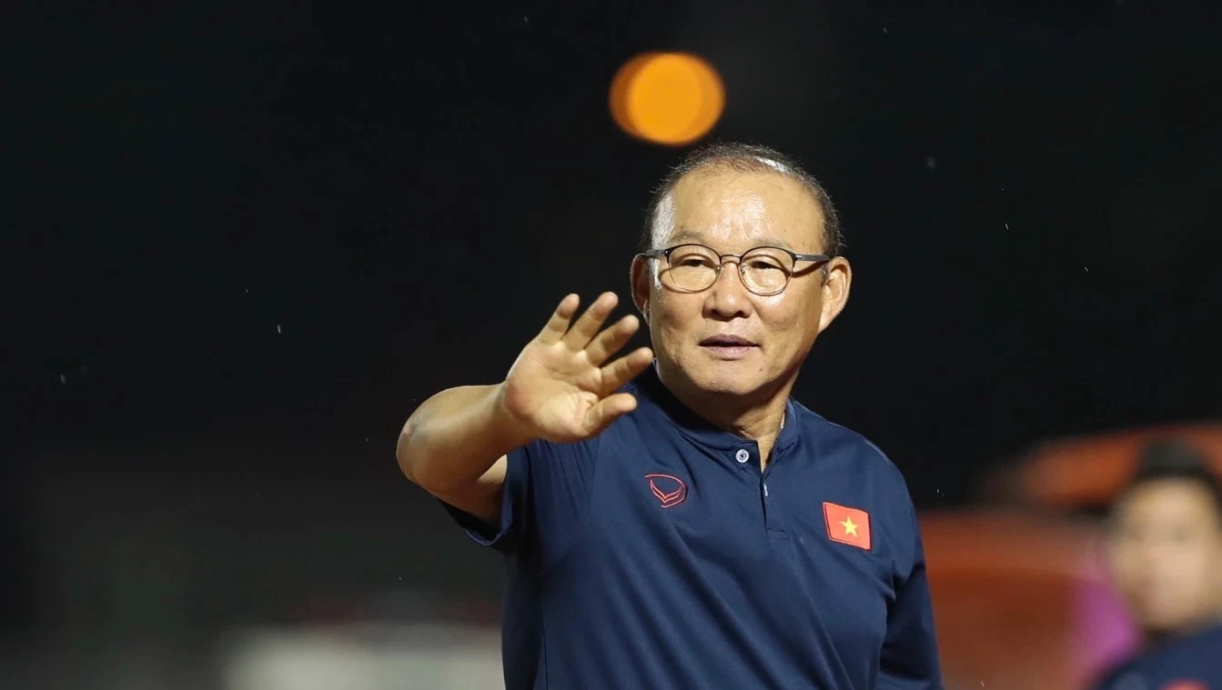 LĐBĐ Malaysia sẵn sàng trả lương cho HLV Park Hang Seo cao hơn VFF