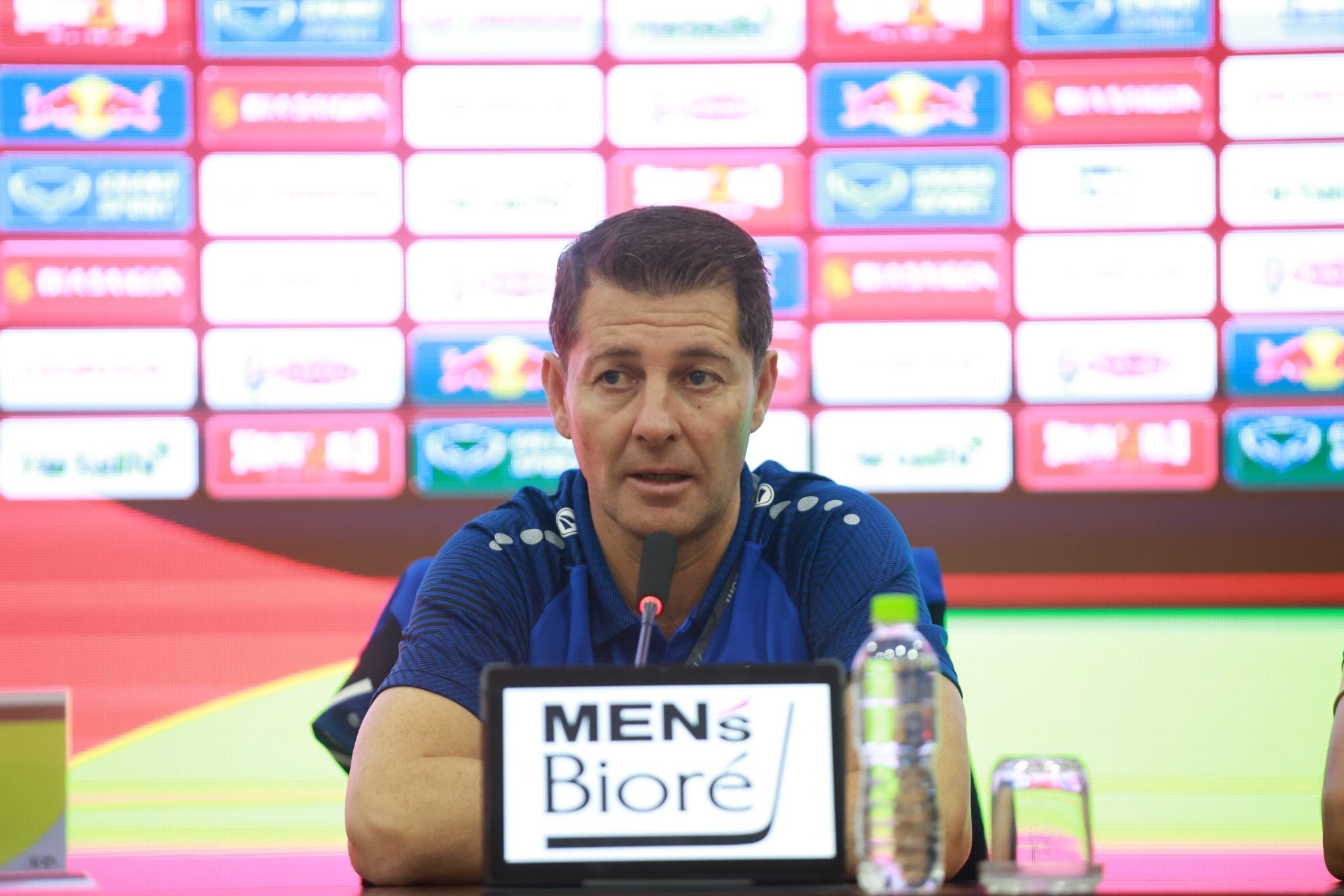 HLV đội tuyển Iraq đánh giá cao đội tuyển Việt Nam