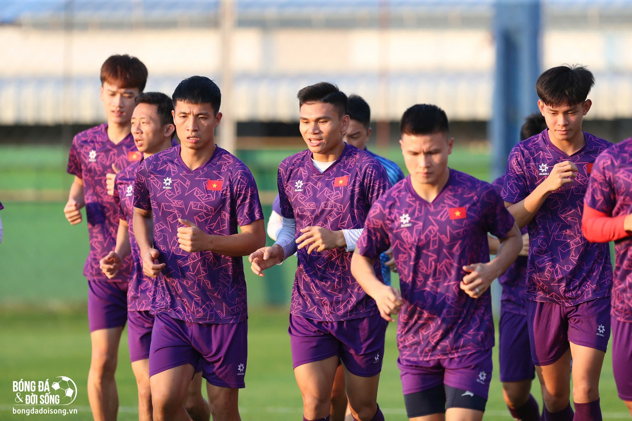 Vừa đặt chân đến Thái Lan, đội tuyển Việt Nam nhanh chóng tập luyện trở lại