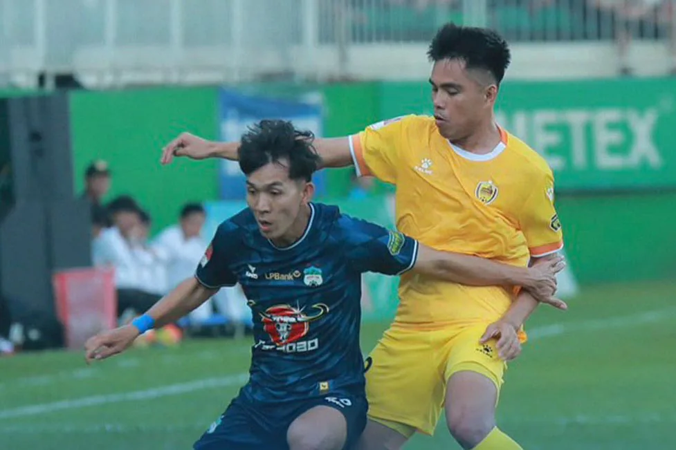 LPBank Hoàng Anh Gia Lai 0-0 Quảng Nam: Báo động đỏ cho đội bóng phố Núi