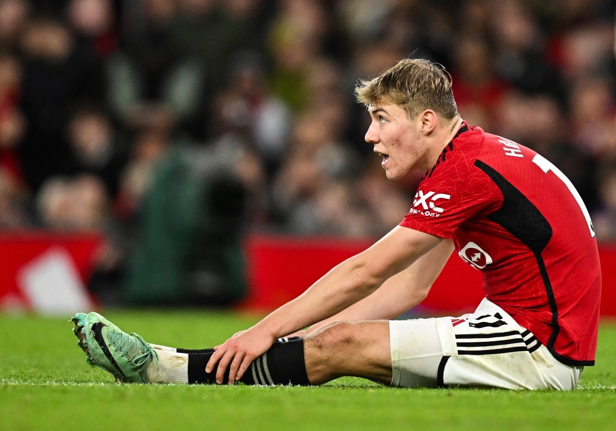 Chân sút chủ lực dính chấn thương, MU lâm nguy