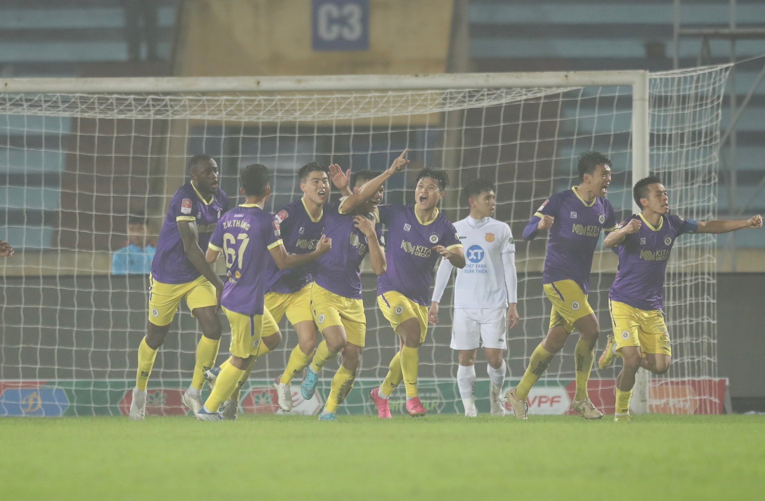 Nhận định Khánh Hòa vs Hà Nội, 18h ngày 3/3: Giận cá chém thớt