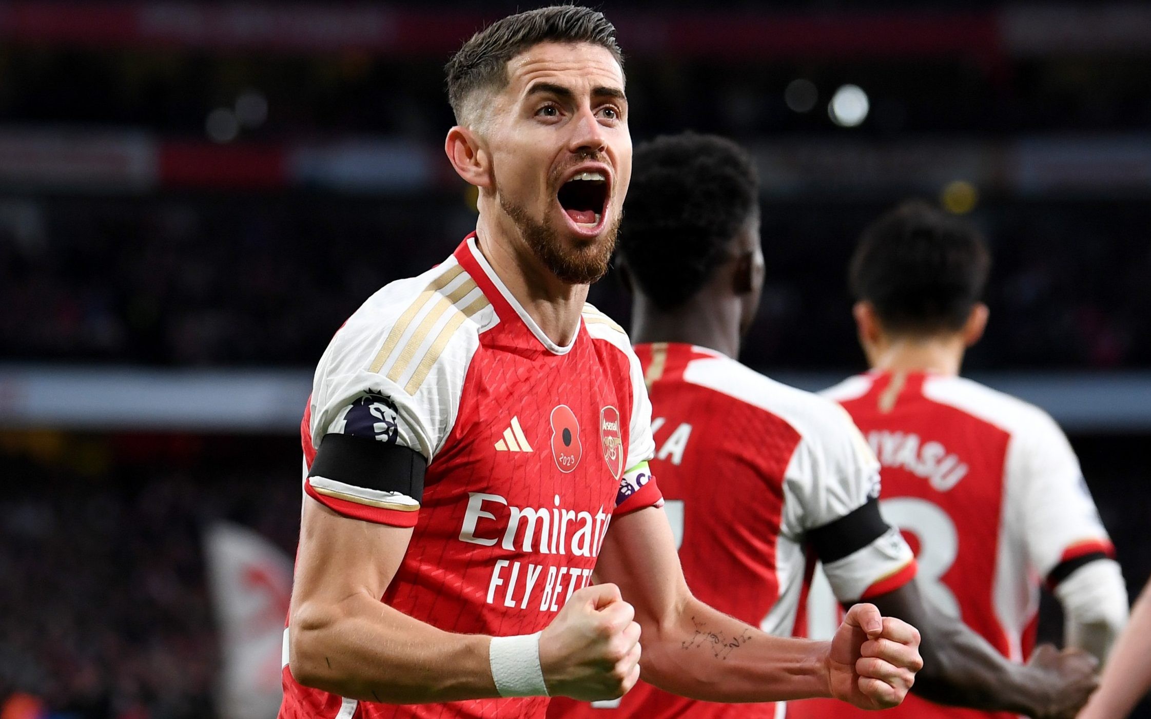 Arsenal gia hạn hợp đồng với ngôi sao từng vô địch C1
