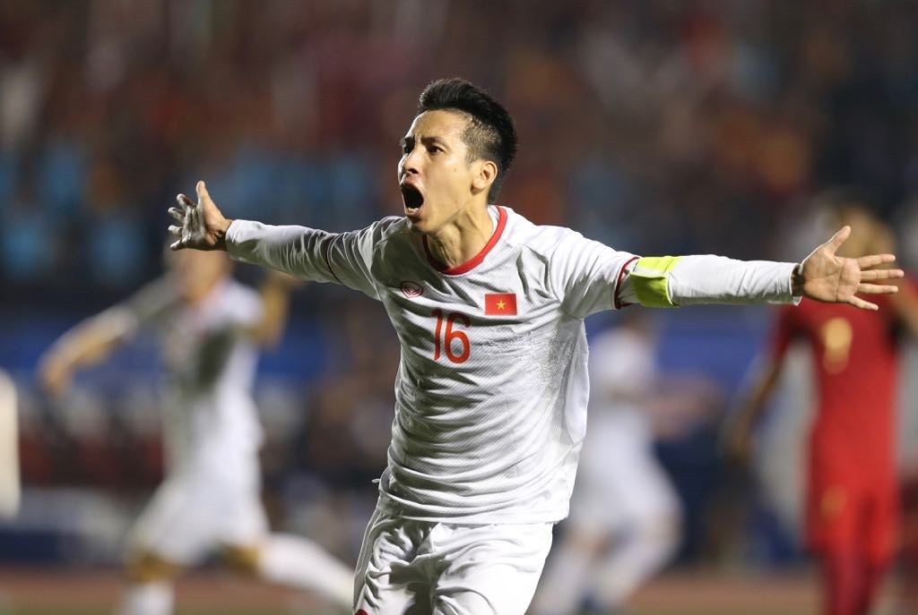 Hùng Dũng chia sẻ về việc xuất ngoại