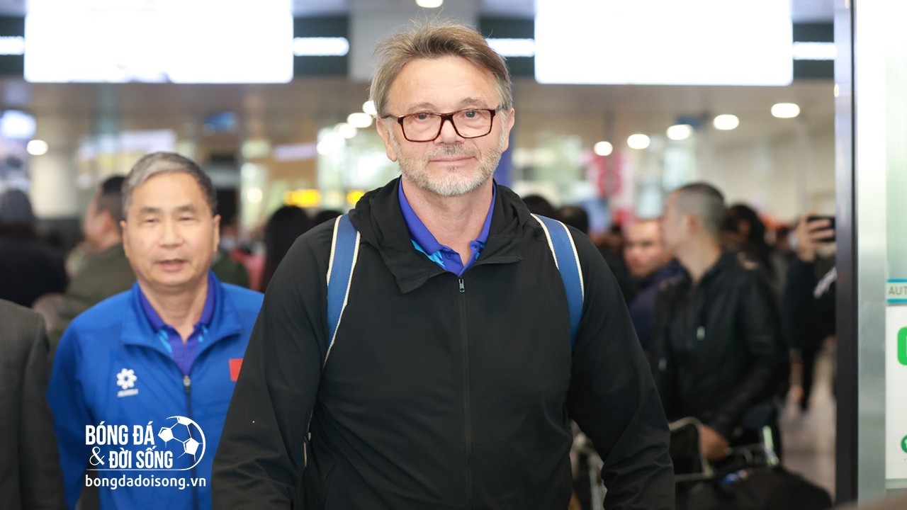HLV Troussier: “Nếu chúng ta có 20 Hoàng Đức hoặc 20 Việt Anh thì ĐT Việt Nam có thể dự World Cup”