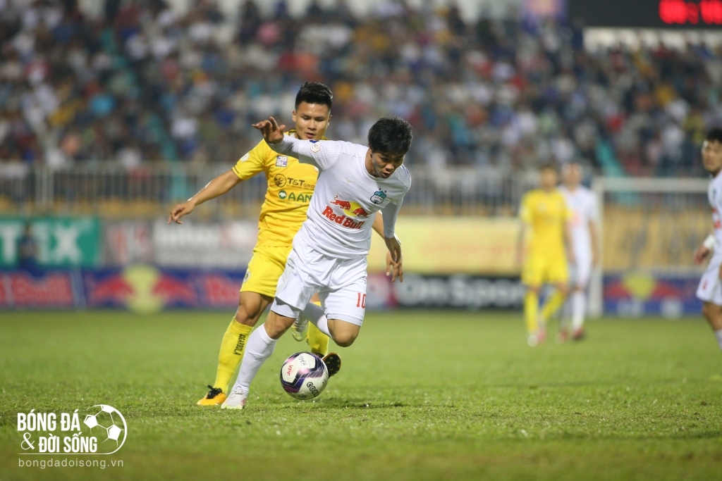 Tương lai HAGL chông chênh trên đôi chân đàn em Công Phượng